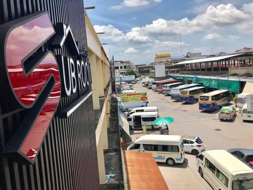 ซับรูมโฮเทล Subroom Hotel 素叻他尼 外观 照片