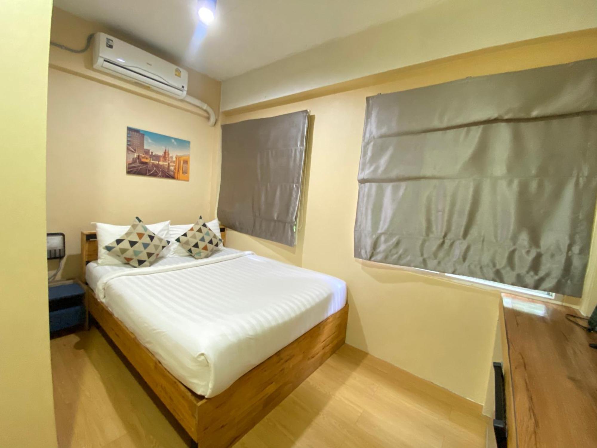 ซับรูมโฮเทล Subroom Hotel 素叻他尼 外观 照片